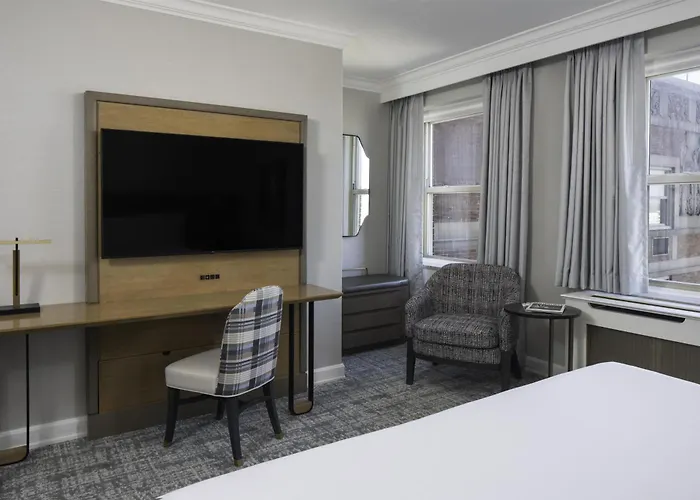 Romantic hotels Hilton Milwaukee
